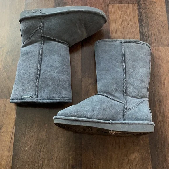 BearPaw Boots - Picture 4 of 4